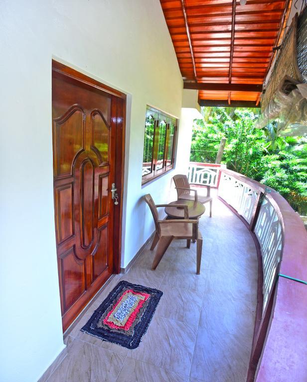 Osanda Guest Bentota Exterior photo